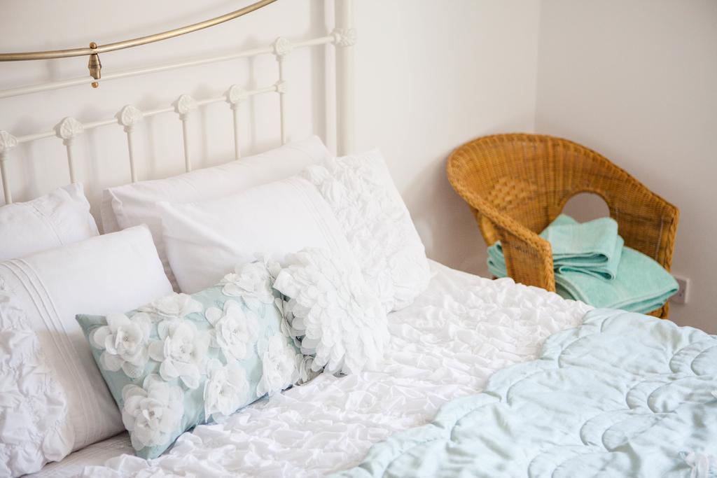 Painters Cottage Haddington Room photo